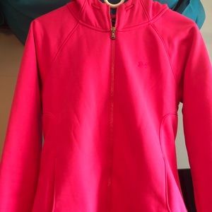 Women’s Under Armour Jacket size Medium EUC